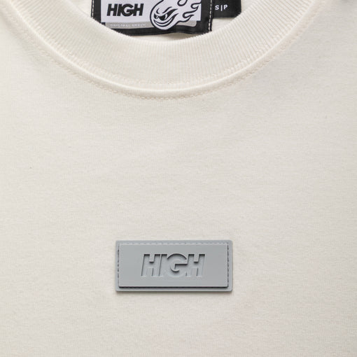 Camiseta High "Patch Embossed" Branco