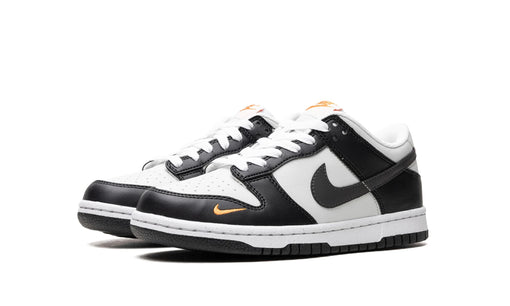 Tênis Nike Dunk Low "Black Grey Orange" Preto