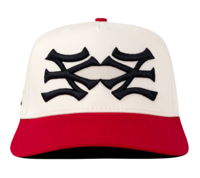 Boné Oma Design "NY NY Curved Brim" Creme/Vermelho
