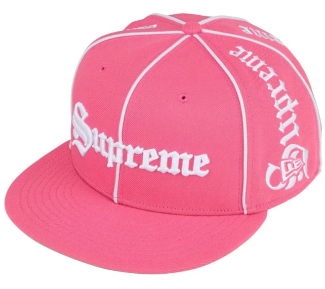 Boné Supreme FW26 X New Era "Piping Script" Rosa