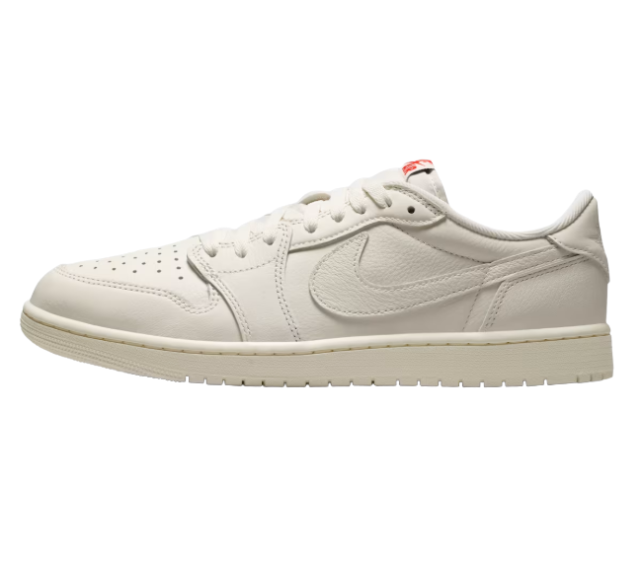 Tênis Nike Jordan 1 Retro Low OG "Sail University Red" Off White