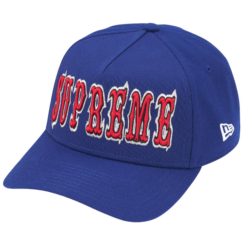Boné Supreme SS26 "Gothic Outline Adjustable New Era" Azul