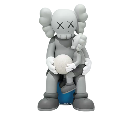Boneco Kaws "Holiday Thailand Vinyl Grey" Cinza