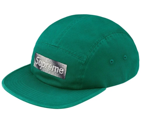 Boné Supreme FW26 "Rhinestone Label Camp Cap Green" Verde