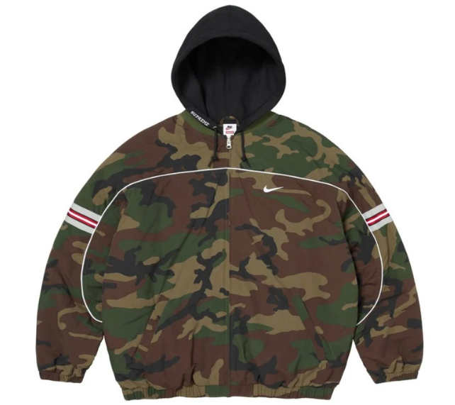 Jaqueta Supreme FW26 x Nike "Nylon Hooded Jacket" Camuflado