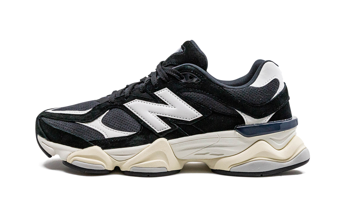Tênis New Balance 9060 Black White Preto