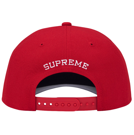 Boné Supreme SS26 "Gothic Outline Adjustable New Era" Vermelho