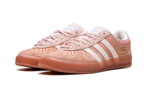 Tênis adidas Gazelle Indoor Cabo x Bad Bunny Rojo Rosa