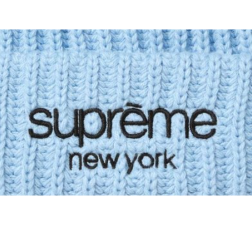 Touca Supreme FW26 "Classic Logo Chunky Ribbed" Azul