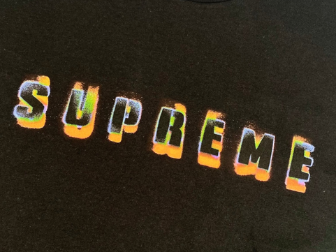 Camiseta Supreme "Stencil" Preto