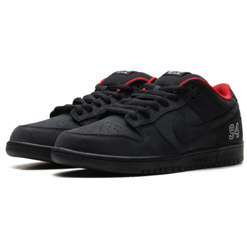 Tênis Nike SB Dunk Low x Supreme 94 "Black" Preto