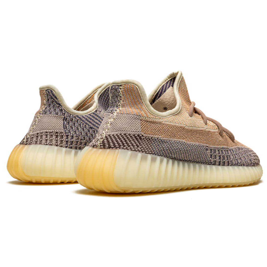 Tênis adidas Yeezy Boost 350 V2 Tênis adidas Yeezy Boost 350 V2