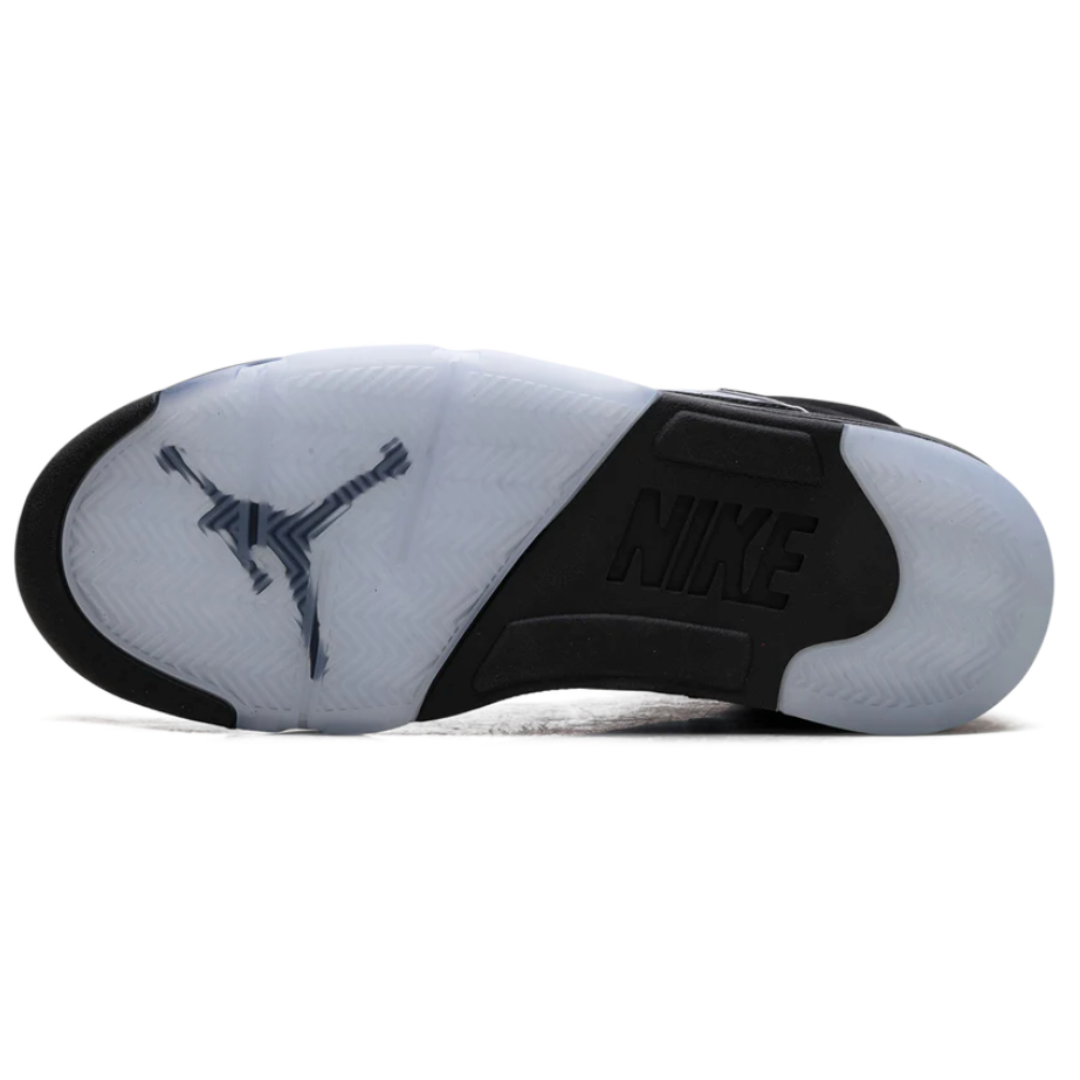 Tênis Nike Air Jordan 5 Retro OG Tênis Nike Air Jordan 5 Retro OG