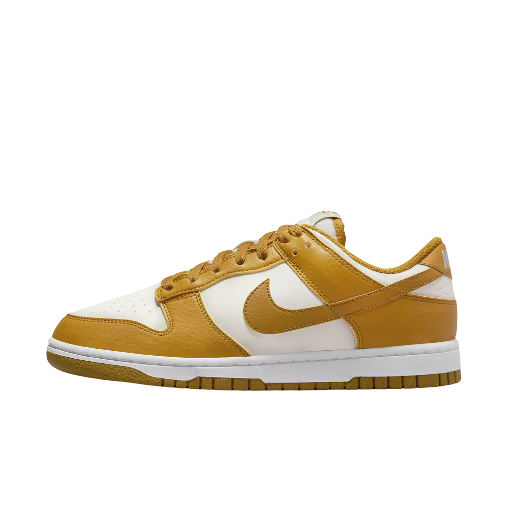 Tênis W Dunk Low Next Nature "Light Curry" Marrom