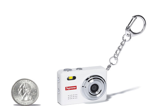 Chaveiro Supreme Camera Digital Keychain FW25 "White" Branco