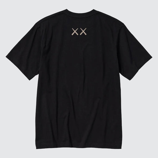 Camiseta Uniqlo x Kaws "Ut Graphic Black" Preto
