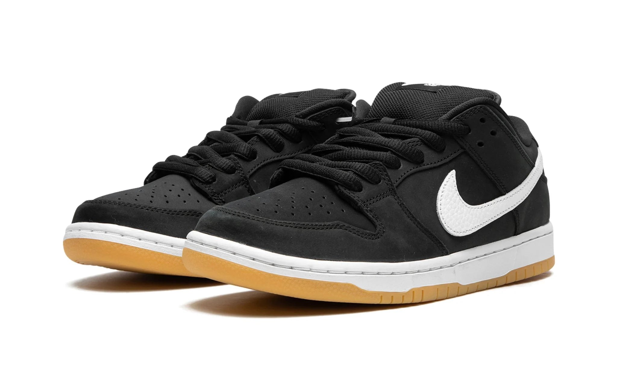 Nike sb dunk low all black hotsell
