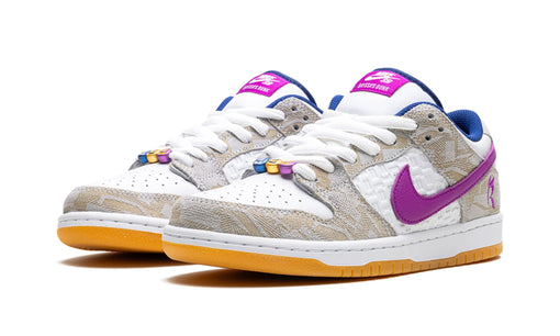 Tênis Nike SB Dunk Low "Rayssa Leal" Branco