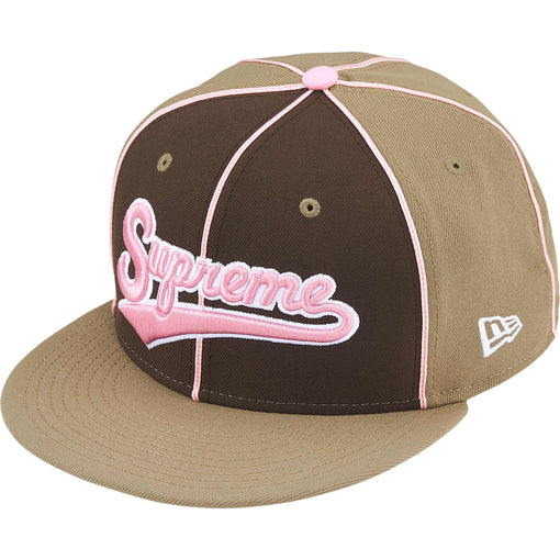 Boné Supreme Piping Script Logo x New Era "Tan" Marrom