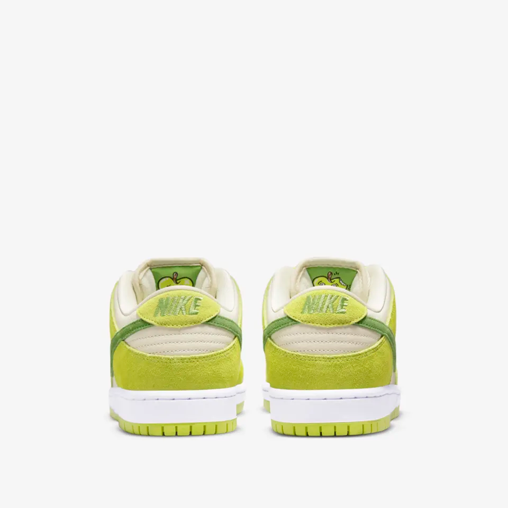 Nike apple green shoes hotsell
