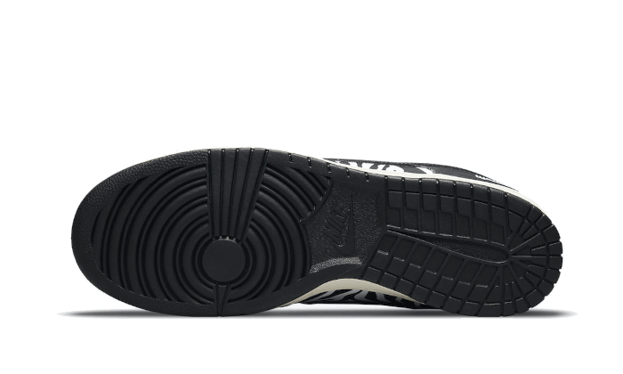 Nike sb quartersnacks sales