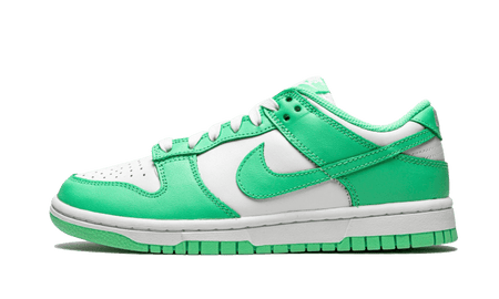Nike hot sale green color
