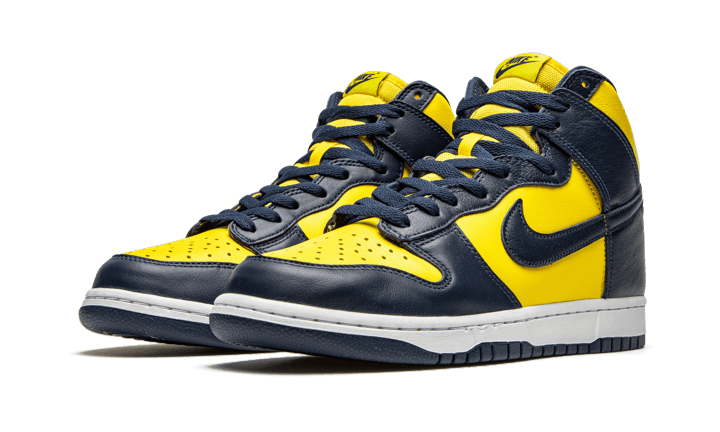 Nike sb cheap dunk high michigan