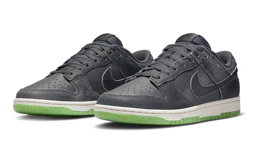 dunk low ghost green